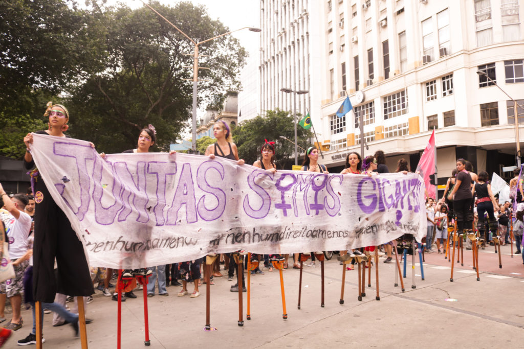 2 POLÍTICA SOB OS OLHOS DAS MULHERES